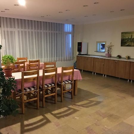 מרמריס Unver Hotel מראה חיצוני תמונה