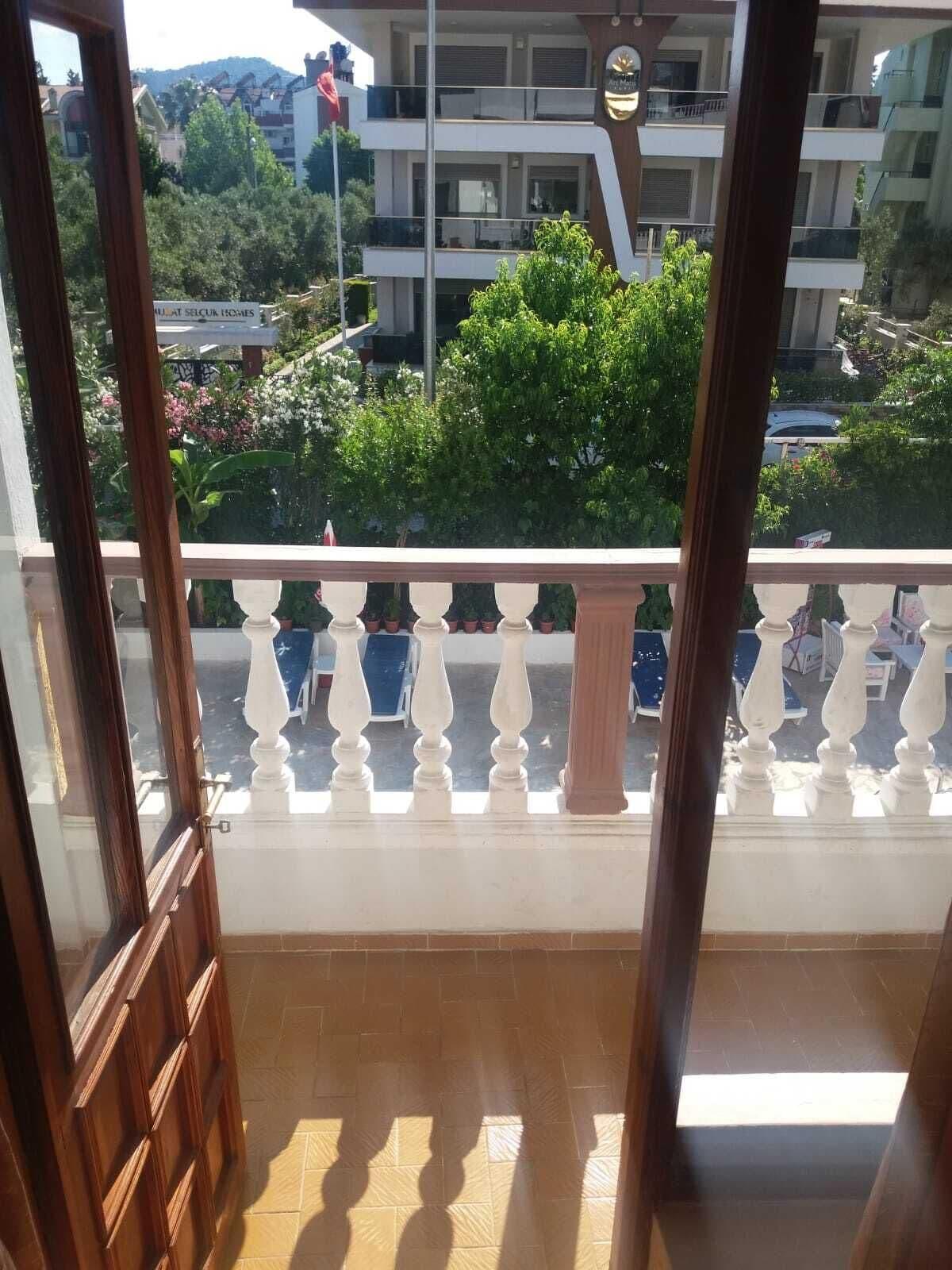 מרמריס Unver Hotel מראה חיצוני תמונה