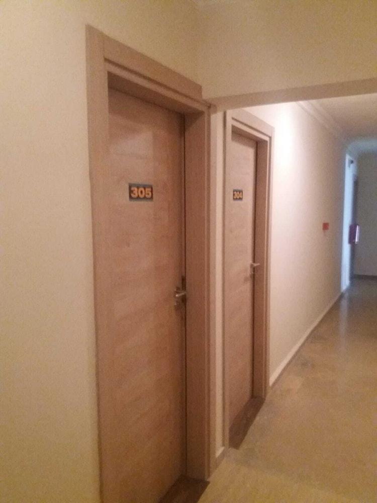 מרמריס Unver Hotel מראה חיצוני תמונה