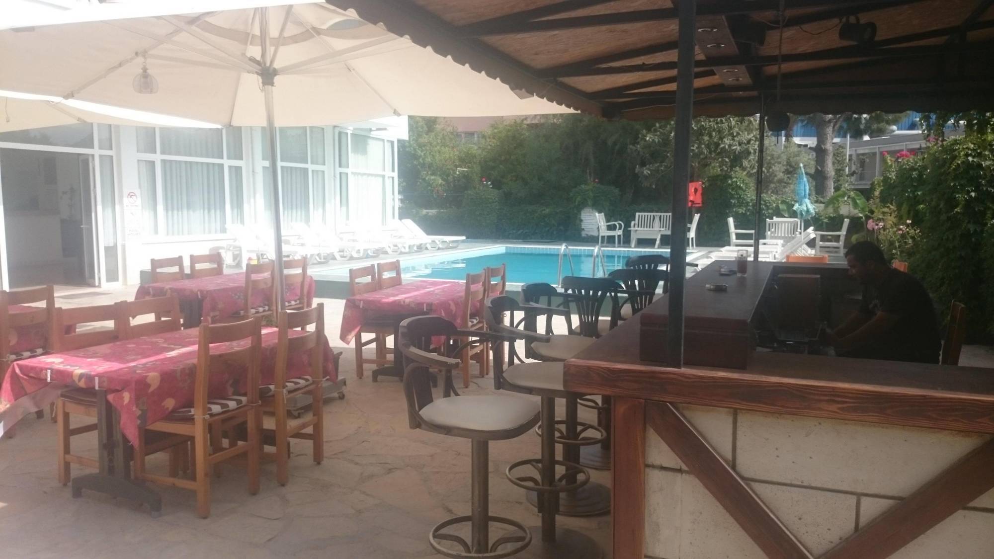 מרמריס Unver Hotel מראה חיצוני תמונה