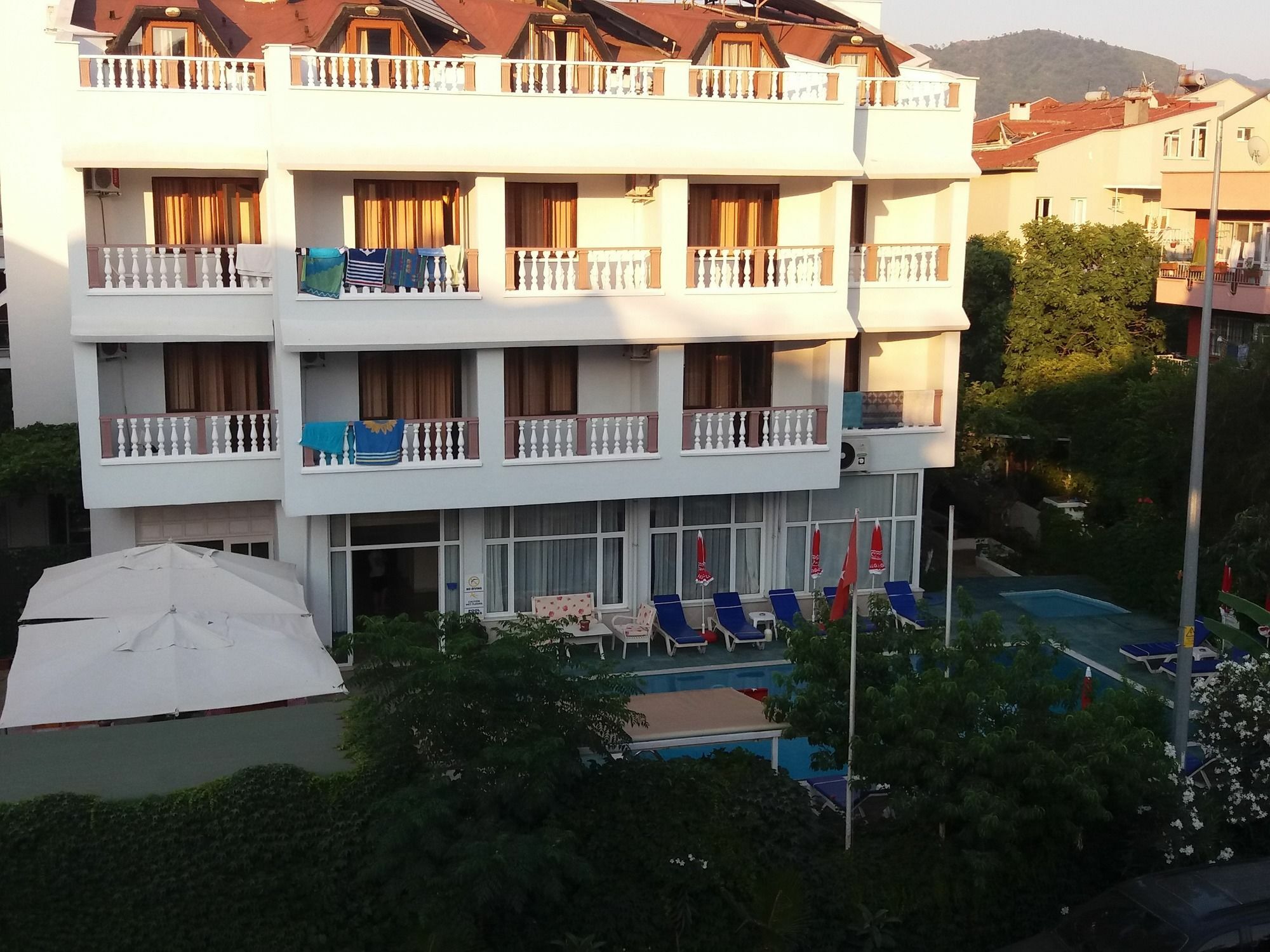 מרמריס Unver Hotel מראה חיצוני תמונה