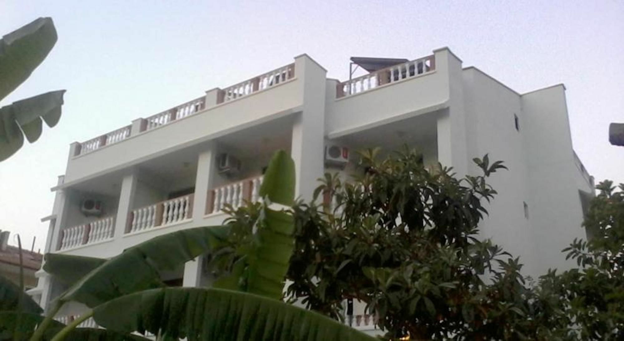 מרמריס Unver Hotel מראה חיצוני תמונה